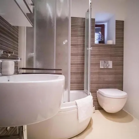 Tos بيت للعطل